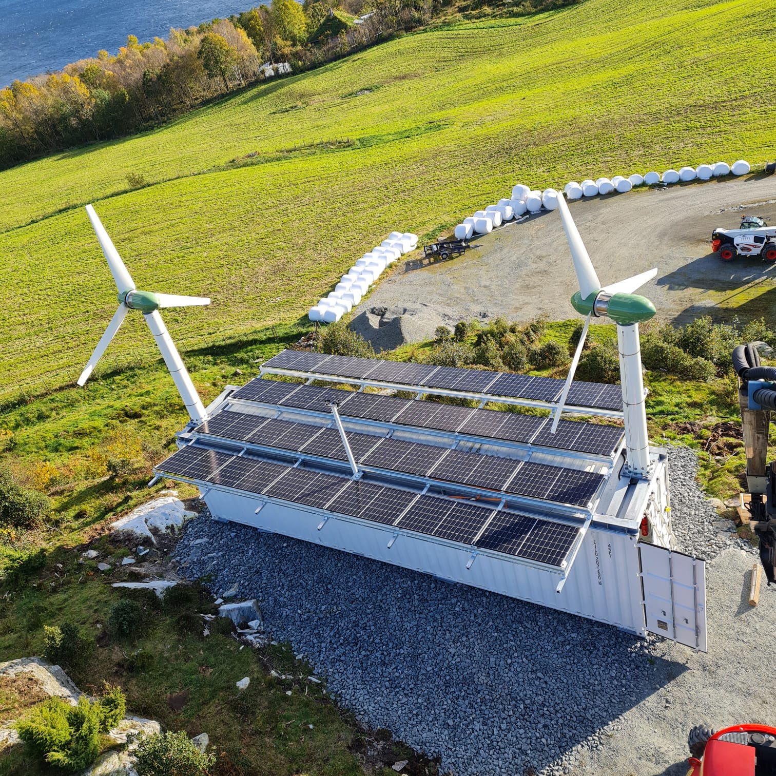 FlowGen renewable energy microgrids